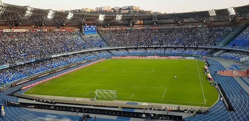 Napoli: Lịch sử và những danh hiệu lớn của CLB Azzurri 3 Sân nhà của Napoli - Diego Armando Maradona