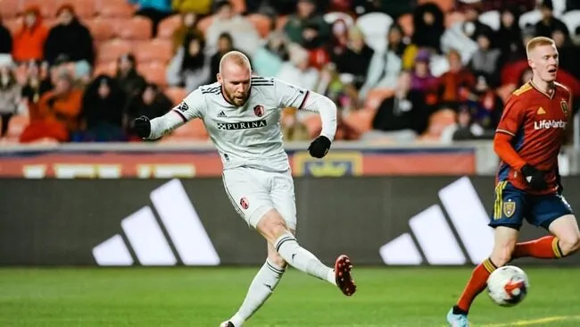 Soi kèo siêu chuẩn Real Salt Lake vs St.Louis City – 8h30 ngày 06/07 1 Màn so tài kịch tính giữa Real Salt Lake vs St.Louis City